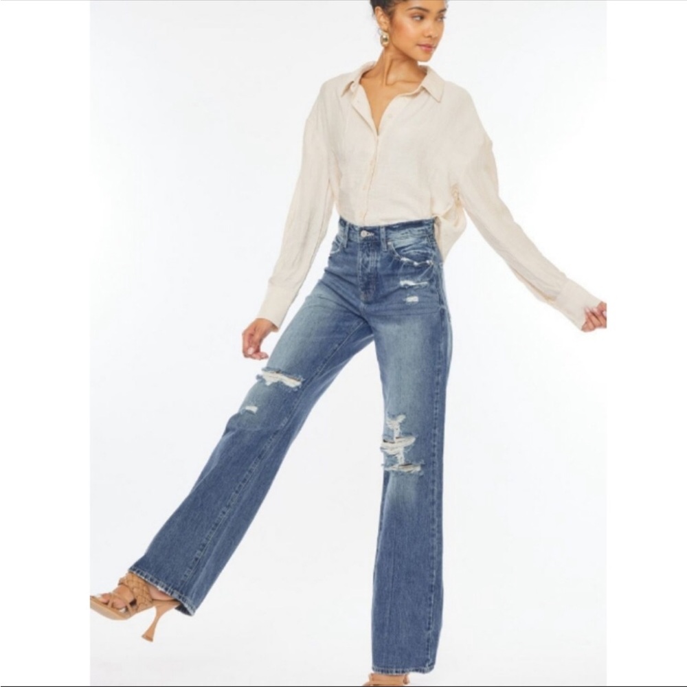 Lydia Ultra High Rise 90’s Flare Jeans - Picture 1 of 12